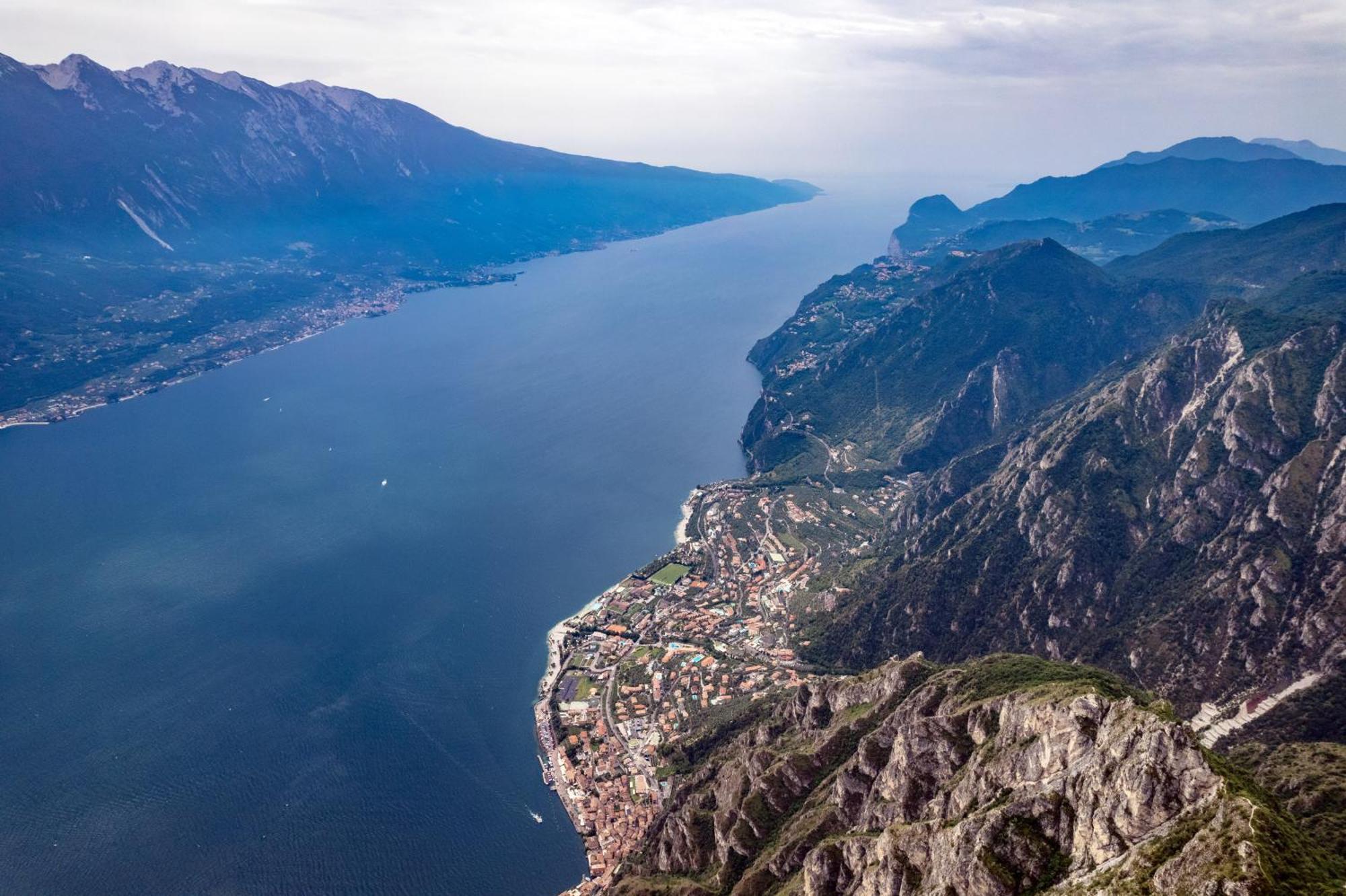 Llac Living Nature Hotel Limone sul Garda Buitenkant foto